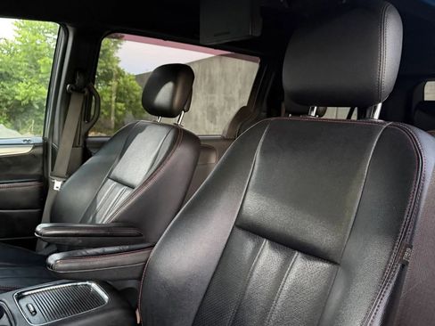 Used 2018 Dodge Grand Caravan GT FWD image 5