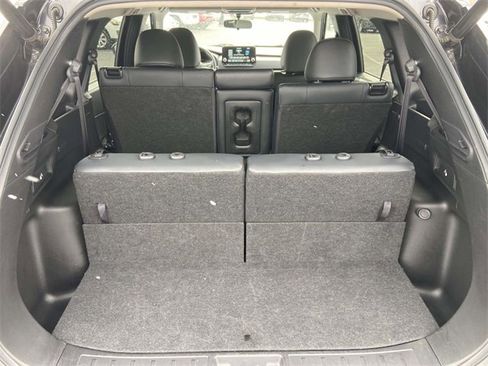 Used 2024 Mitsubishi Outlander SE image 10