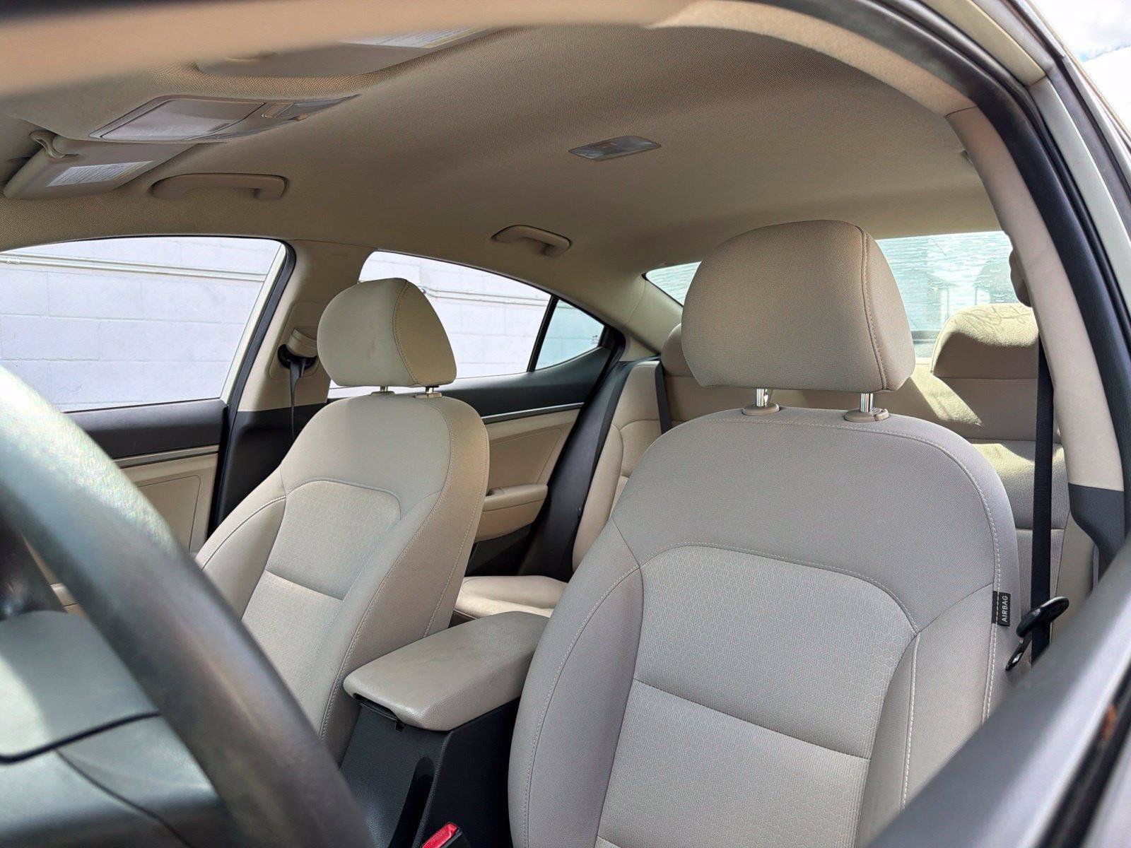 Used 2017 Hyundai Elantra SE FWD image 16