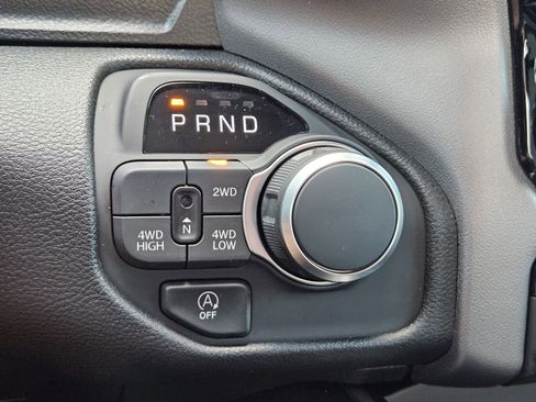 New 2026 RAM 1500 Express AWD/4WD image 22
