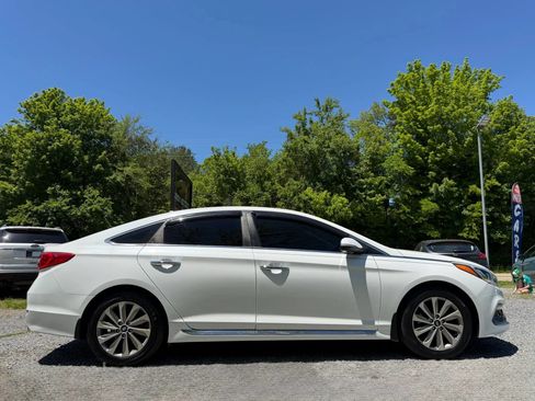 Used 2017 Hyundai Sonata Sport w/ Value Edition Package 02 FWD image 5