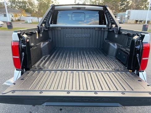 New 2024 Toyota Tacoma TRD Off-Road image 21