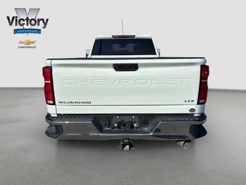 Used 2025 Chevrolet Silverado 3500 LTZ AWD/4WD image 24