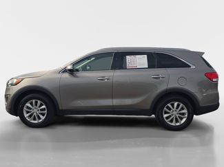 Used 2016 Kia Sorento FWD w/ LX Convenience Package video 2