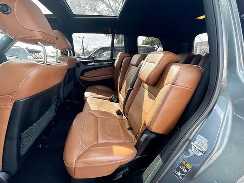 Used 2018 Mercedes-Benz GLS 450 4MATIC w/ Premium Package image 25