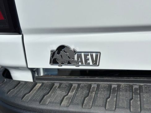 New 2026 GMC Sierra 2500 AT4X w/ AT4X AEV Edition AWD/4WD image 44