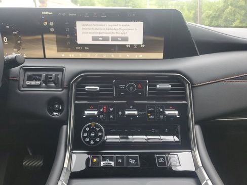 New 2025 Nissan Armada PRO-4X w/ Pro-4X Premium Package image 28