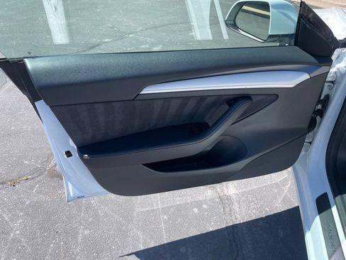 Used 2022 Tesla Model 3 Long Range AWD/4WD image 15