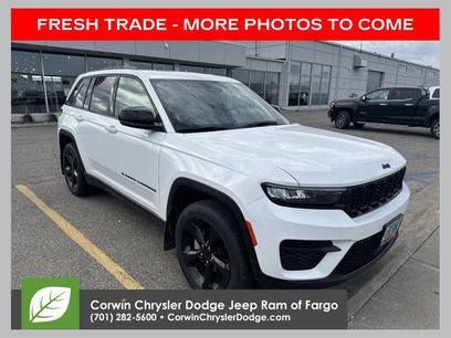 Used 2024 Jeep Grand Cherokee Altitude