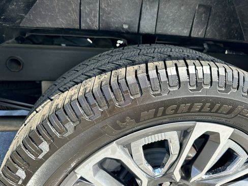 Used 2024 GMC Sierra 1500 Denali Ultimate image 42