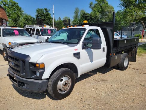 Used 2008 Ford F350 2WD Regular Cab DRW Super Duty image 17