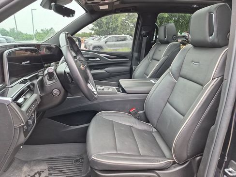 Used 2023 Cadillac Escalade Sport w/ Touring Package AWD/4WD image 23