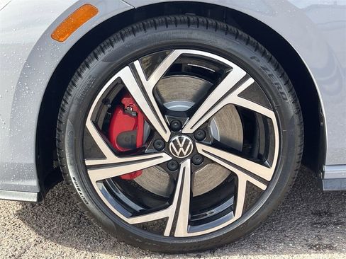 New 2026 Volkswagen GTI SE image 6