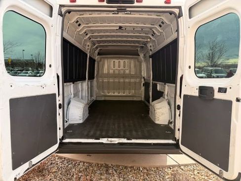 Used 2022 RAM ProMaster 3500 w/ Premium Convenience Group image 7
