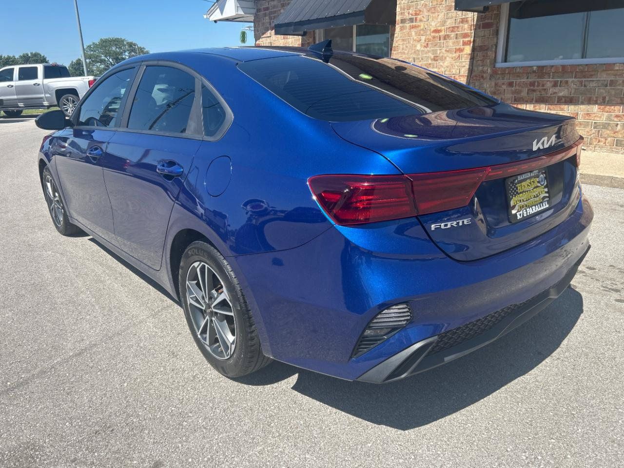 Used 2022 Kia Forte LXS FWD image 9