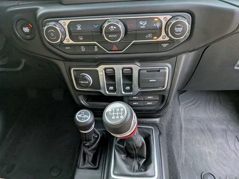 Used 2023 Jeep Wrangler Sport AWD/4WD image 18