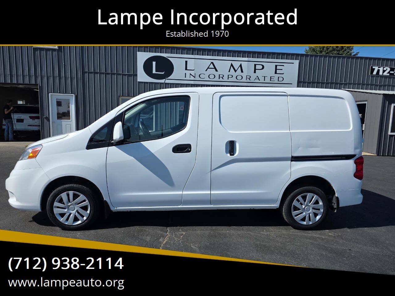 Used 2018 Nissan NV200 SV w/ Navigation Package FWD image 1