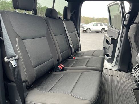 Used 2022 Ford F150 XLT w/ Equipment Group 302A High image 17