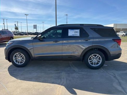 New 2026 Ford Explorer Active w/ Active Comfort Package image 4