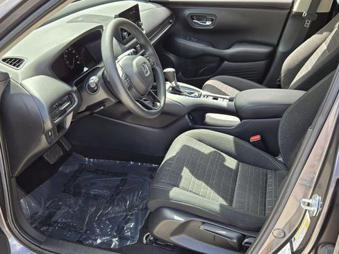 Used 2024 Honda HR-V LX image 10