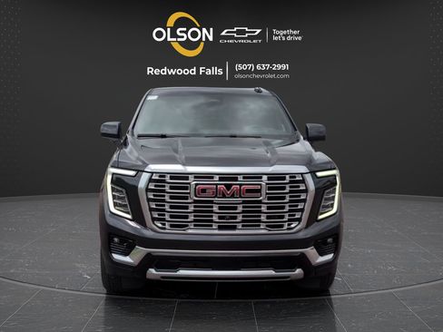 Used 2025 GMC Yukon Denali AWD/4WD image 8