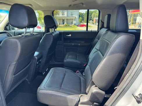 Used 2018 Ford Flex SEL w/ Equipment Group 202A AWD/4WD image 25