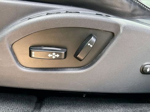 Used 2016 Volvo XC60 T6 R-Design image 28