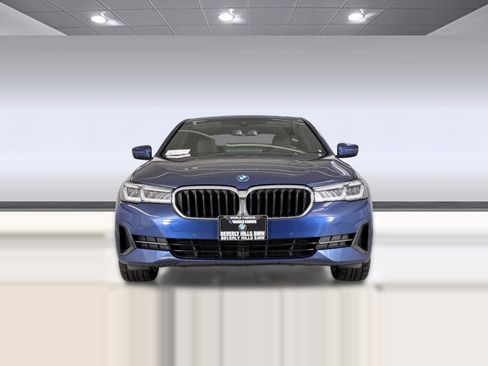 Used 2023 BMW 530e w/ Convenience Package RWD image 6