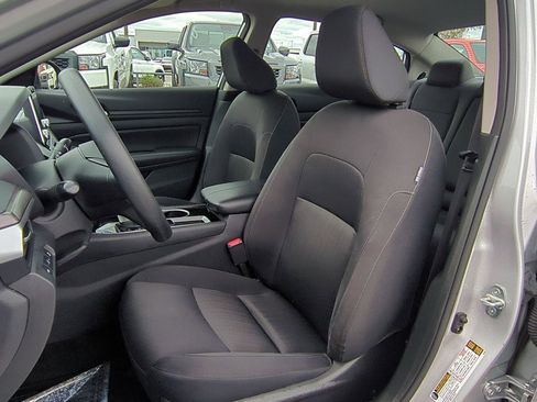 Certified 2024 Nissan Altima 2.5 SV image 12