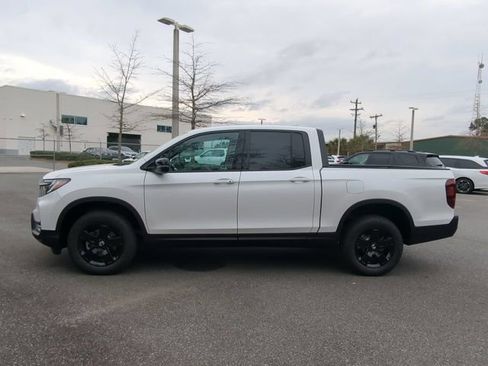 Used 2024 Honda Ridgeline Black Edition image 14