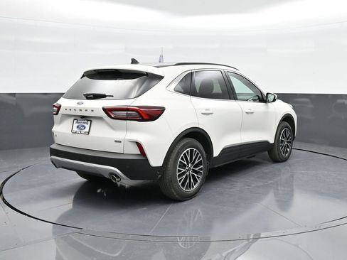 New 2025 Ford Escape SE image 7