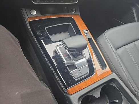 Used 2023 Audi Q5 2.0T Premium Plus image 3