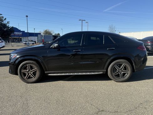 Used 2025 Mercedes-Benz GLE 450 4MATIC Coupe image 2