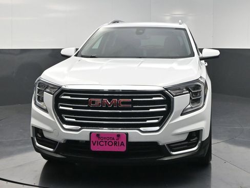 Used 2024 GMC Terrain SLT image 19