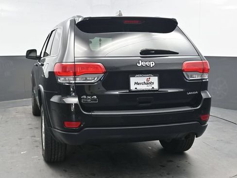 Used 2018 Jeep Grand Cherokee Laredo AWD/4WD image 5