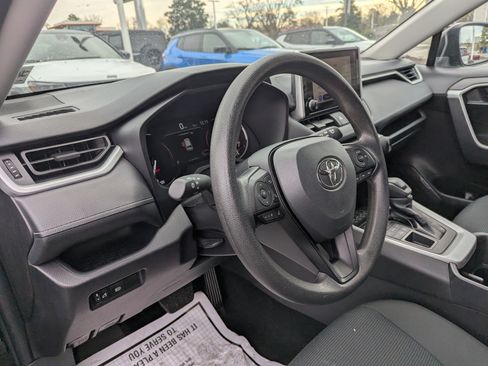 Used 2025 Toyota RAV4 LE image 12