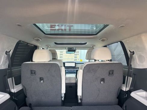 Certified 2024 Hyundai Santa Fe Calligraphy image 86