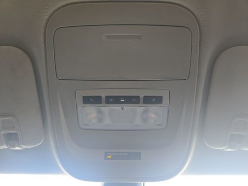 Used 2019 Chevrolet Colorado LT w/ Colorado RST Special Edition image 23