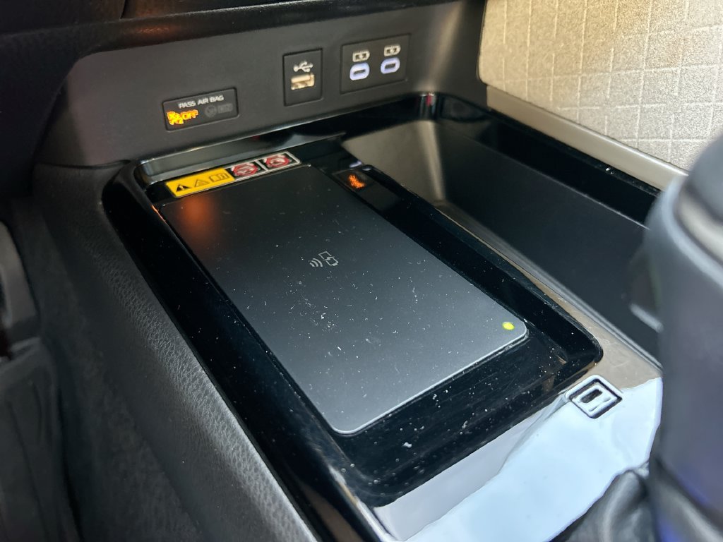 Certified 2025 Toyota Camry XLE FWD image 36