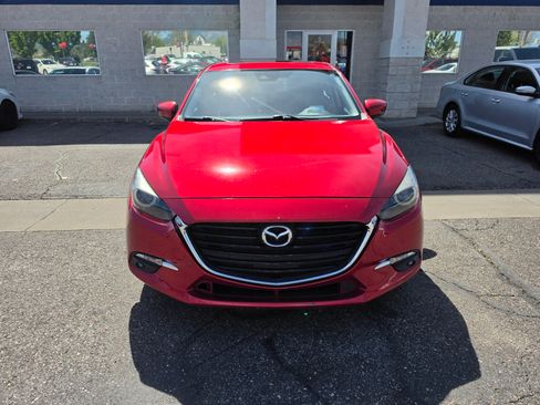 Used 2018 MAZDA MAZDA3 Grand Touring FWD image 2