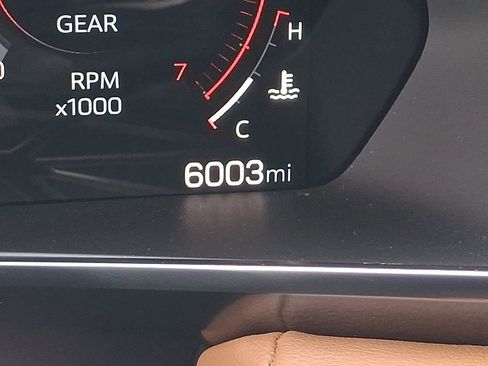 Used 2024 GMC Canyon AT4 w/ AT4 Premium Package AWD/4WD image 20