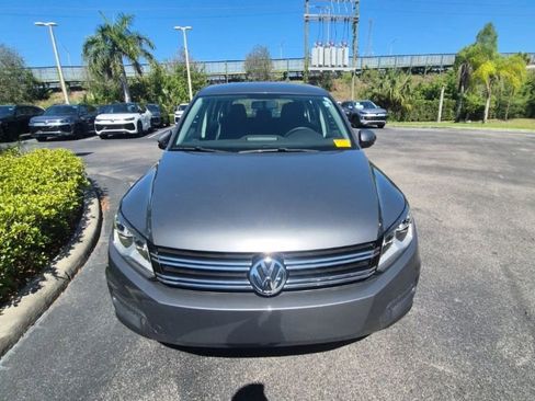 Used 2018 Volkswagen Tiguan Limited FWD image 1