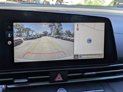 Certified 2024 Hyundai Elantra SEL image 21