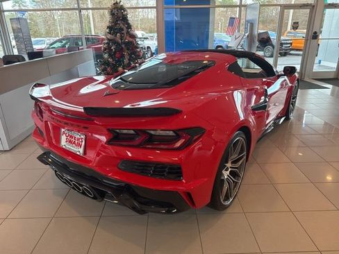 Used 2023 Chevrolet Corvette Z06 w/ Engine Appearance Package image 18