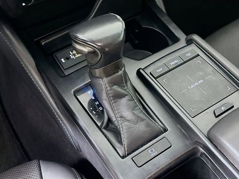 Used 2019 Lexus ES 350 image 25