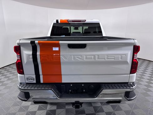Used 2023 Chevrolet Silverado 1500 LT AWD/4WD image 10