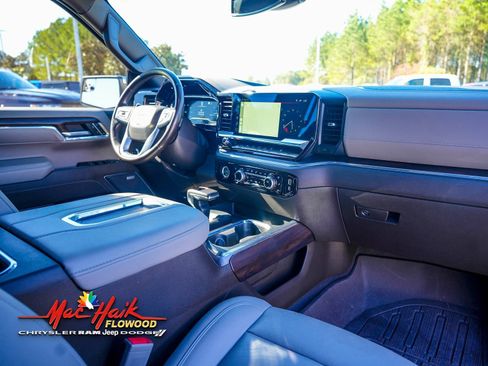 Used 2022 GMC Sierra 1500 SLT w/ SLT Convenience Package image 14