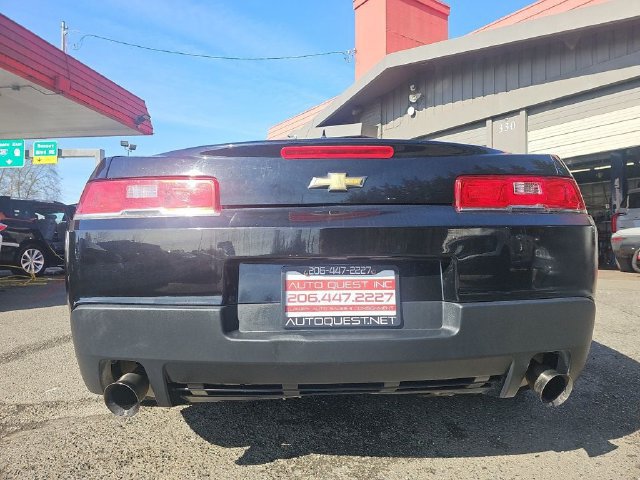Used 2015 Chevrolet Camaro LS RWD image 23