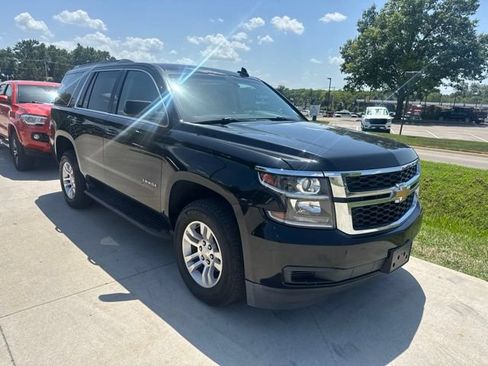 Used 2018 Chevrolet Tahoe LS AWD/4WD image 4