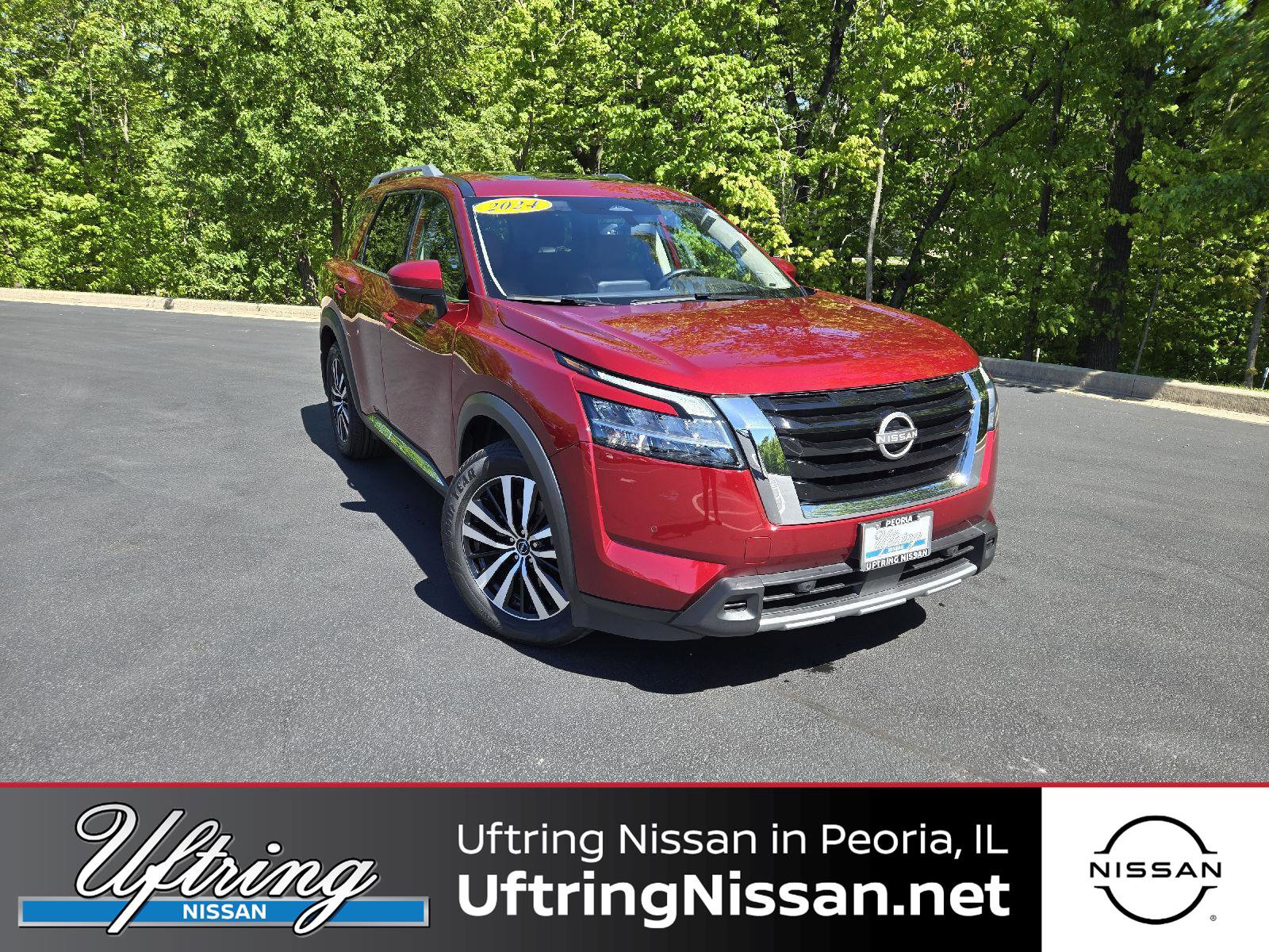 Used 2024 Nissan Pathfinder Platinum w/ Cargo Package AWD/4WD image 1